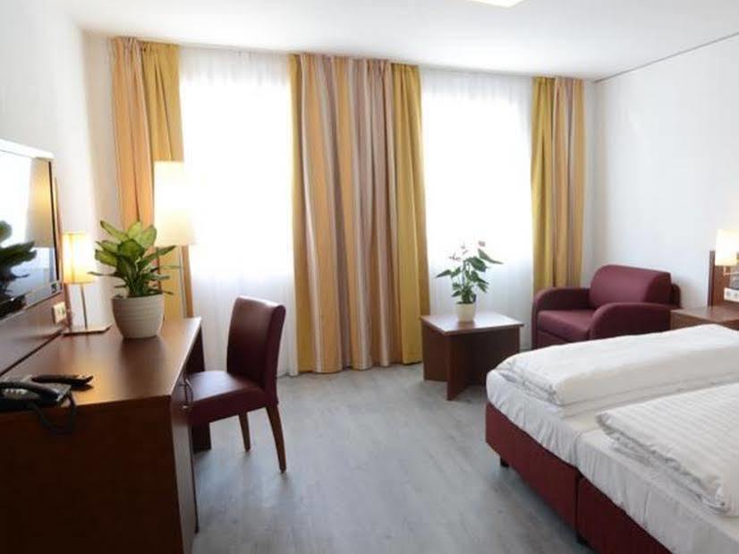 Отель Weichandhof 4*